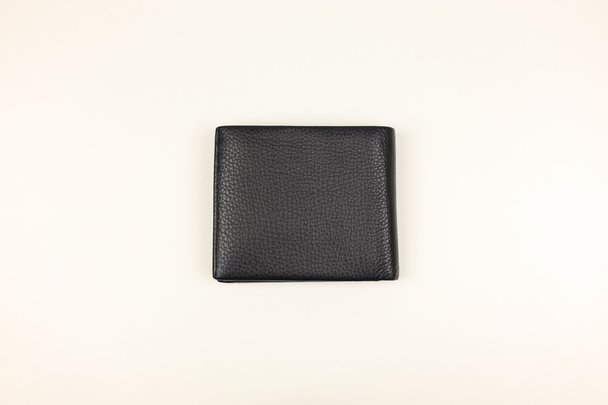 Чоловіче шкіряне портмоне cardinal горизонтальне без кнопки Чоловіче шкіряне портмоне cardinal горизонтальне без кнопки