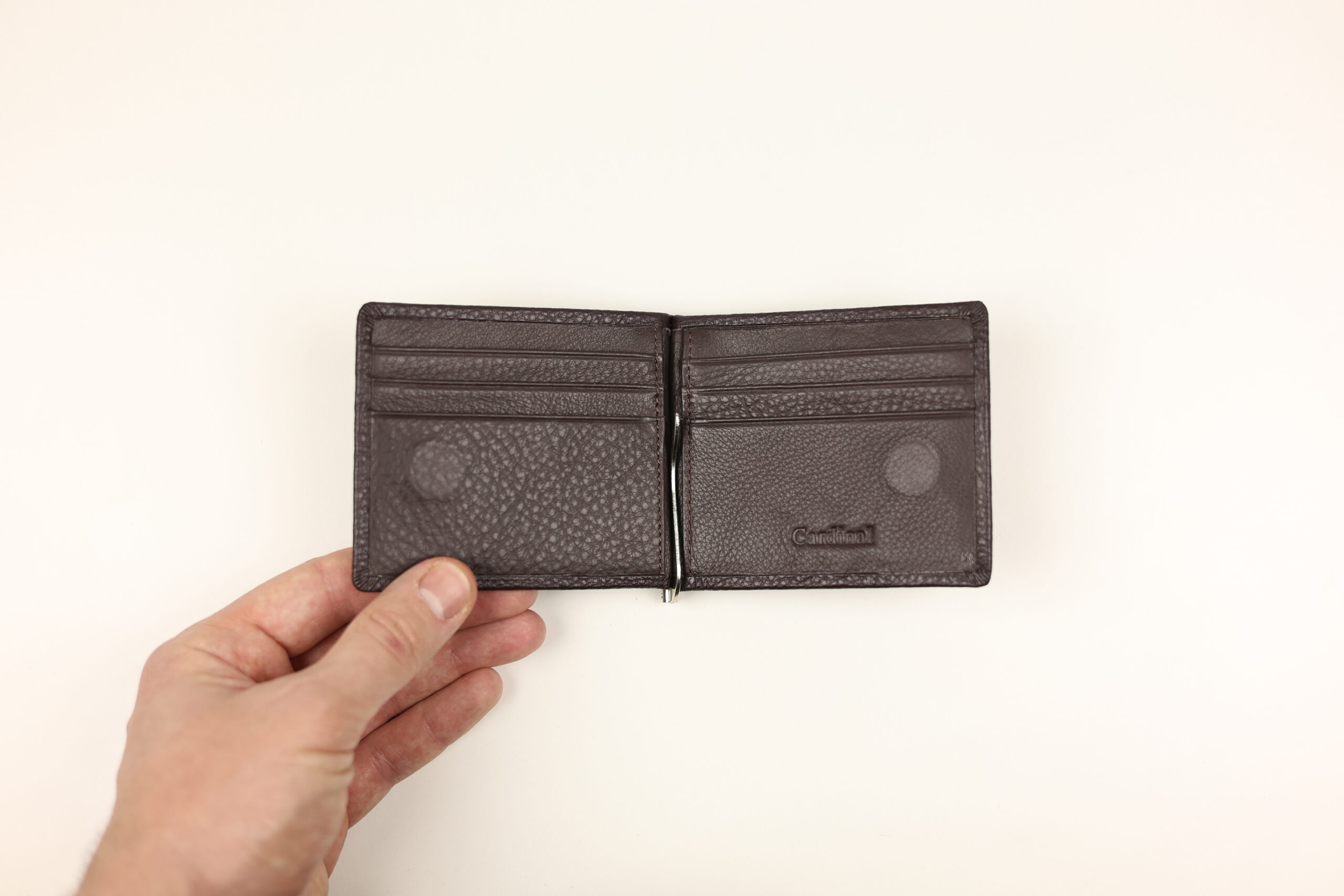 Чоловічий шкіряний затискач cardinal на кнопці (з монетницею) Чоловічий шкіряний затискач cardinal на кнопці (з монетницею)