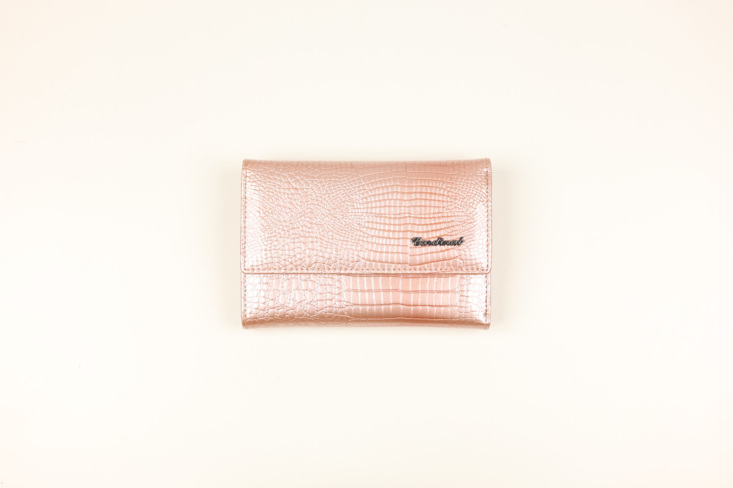 Жіночий шкіряний міні-гаманець Cardinal лаковий (компактний, на кнопці)