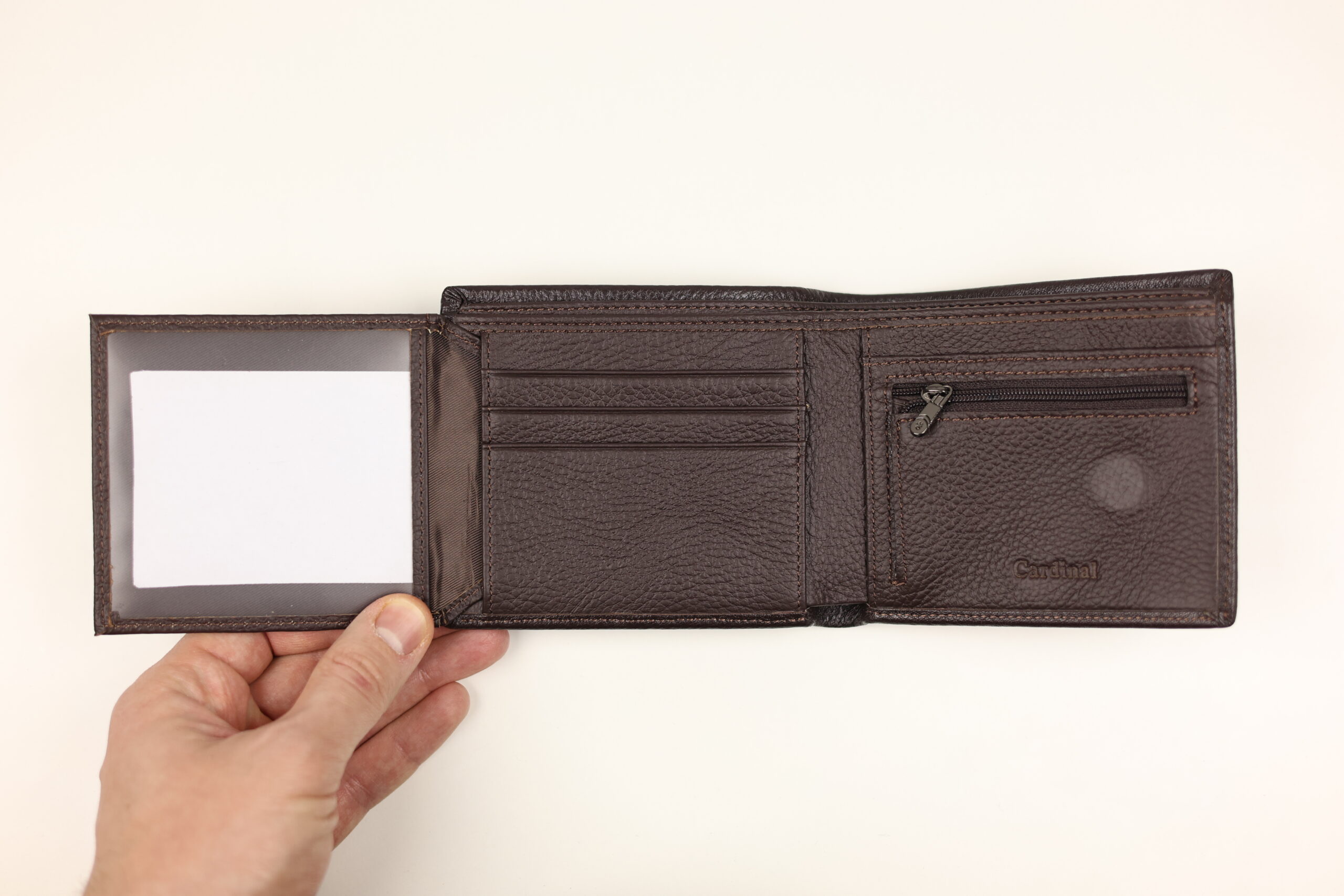 Чоловіче шкіряне портмоне cardinal горизонтальне без кнопки Чоловіче шкіряне портмоне cardinal горизонтальне без кнопки