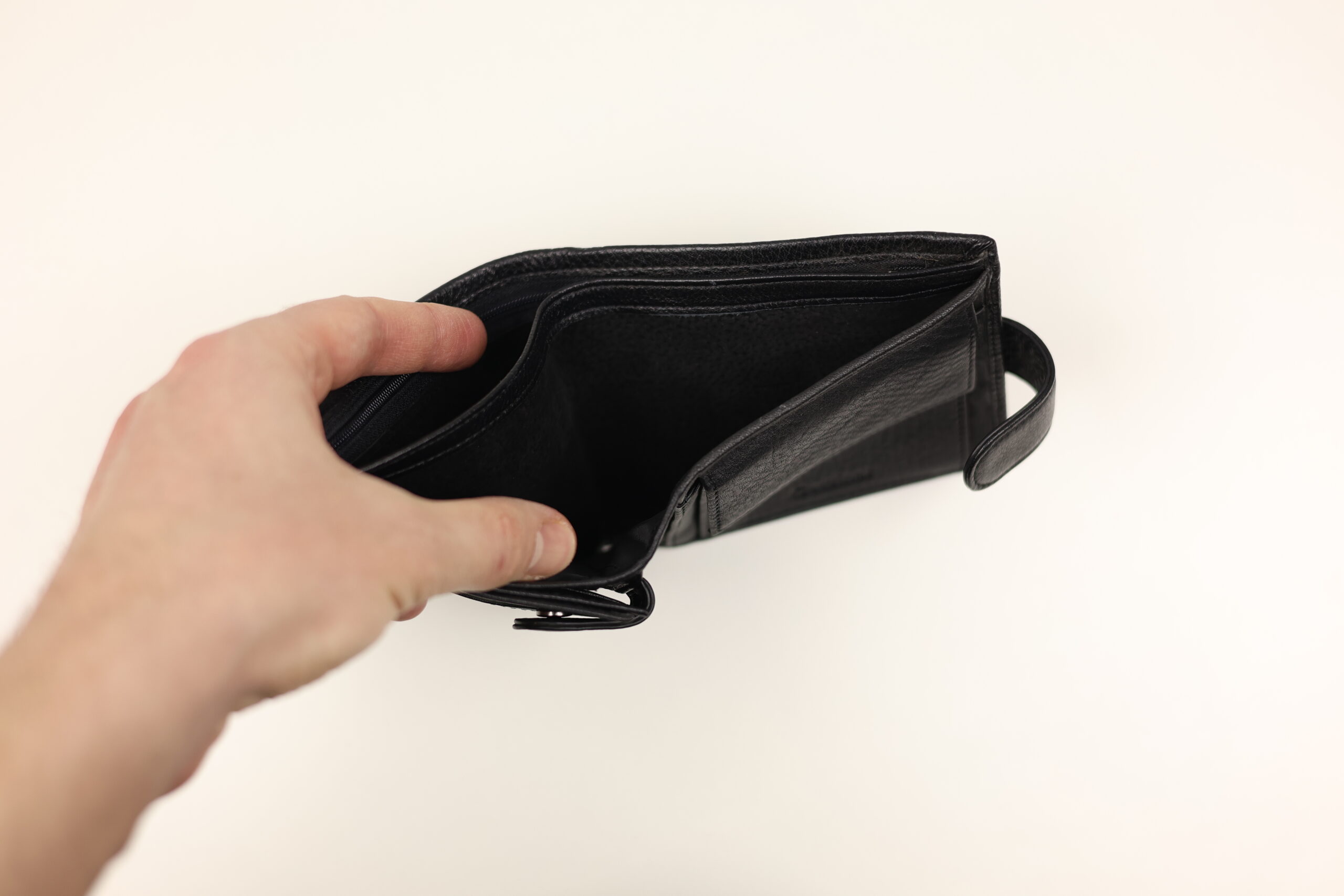 Чоловіче шкіряний гаманець cardinal (одне id віконце + карти) Чоловіче шкіряний гаманець cardinal (одне id віконце + карти)