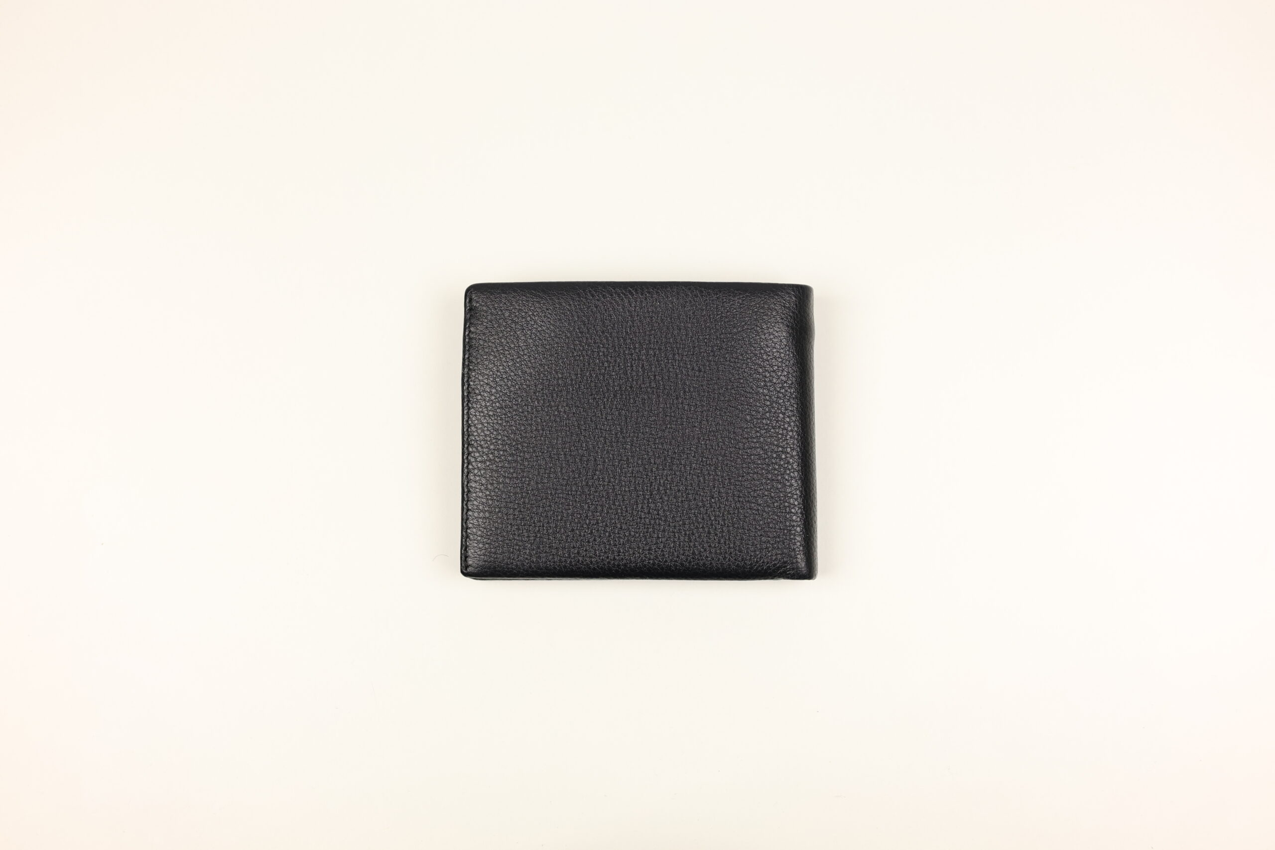 Чоловічий шкіряний затискач cardinal без застібки (з монетницею та 6 картами) Чоловічий шкіряний затискач cardinal без застібки (з монетницею та 6 картами)