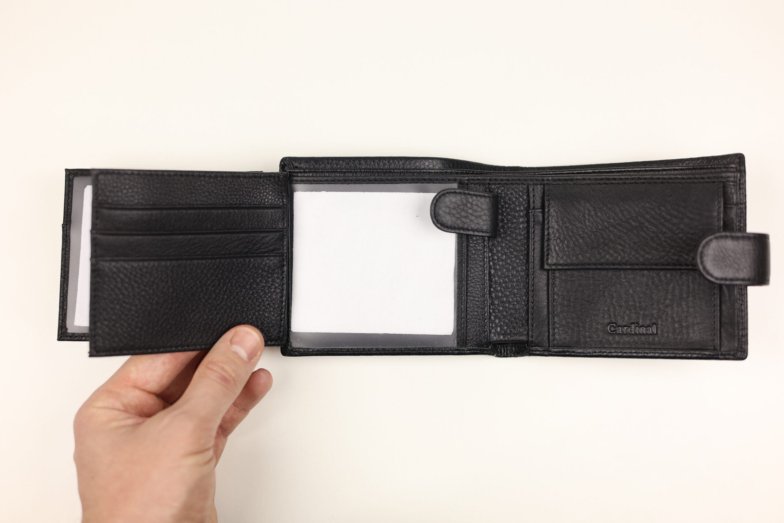 Чоловіче шкіряний гаманець cardinal (одне id віконце + карти) Чоловіче шкіряний гаманець cardinal (одне id віконце + карти)