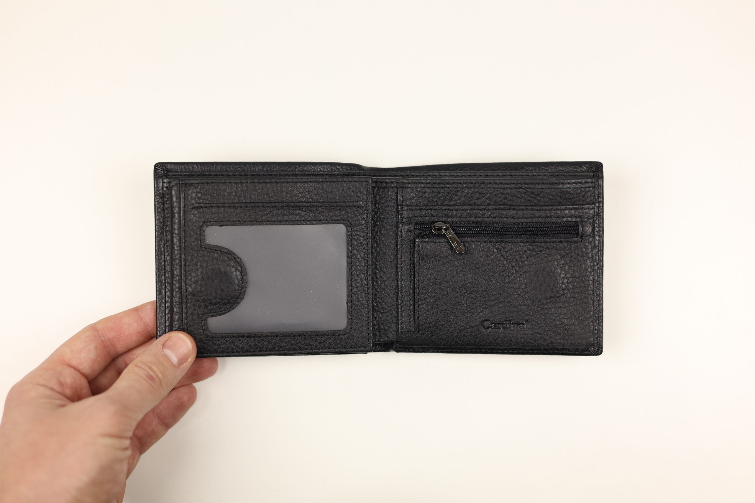 Чоловіче шкіряне портмоне cardinal горизонтальне без кнопки Чоловіче шкіряне портмоне cardinal горизонтальне без кнопки