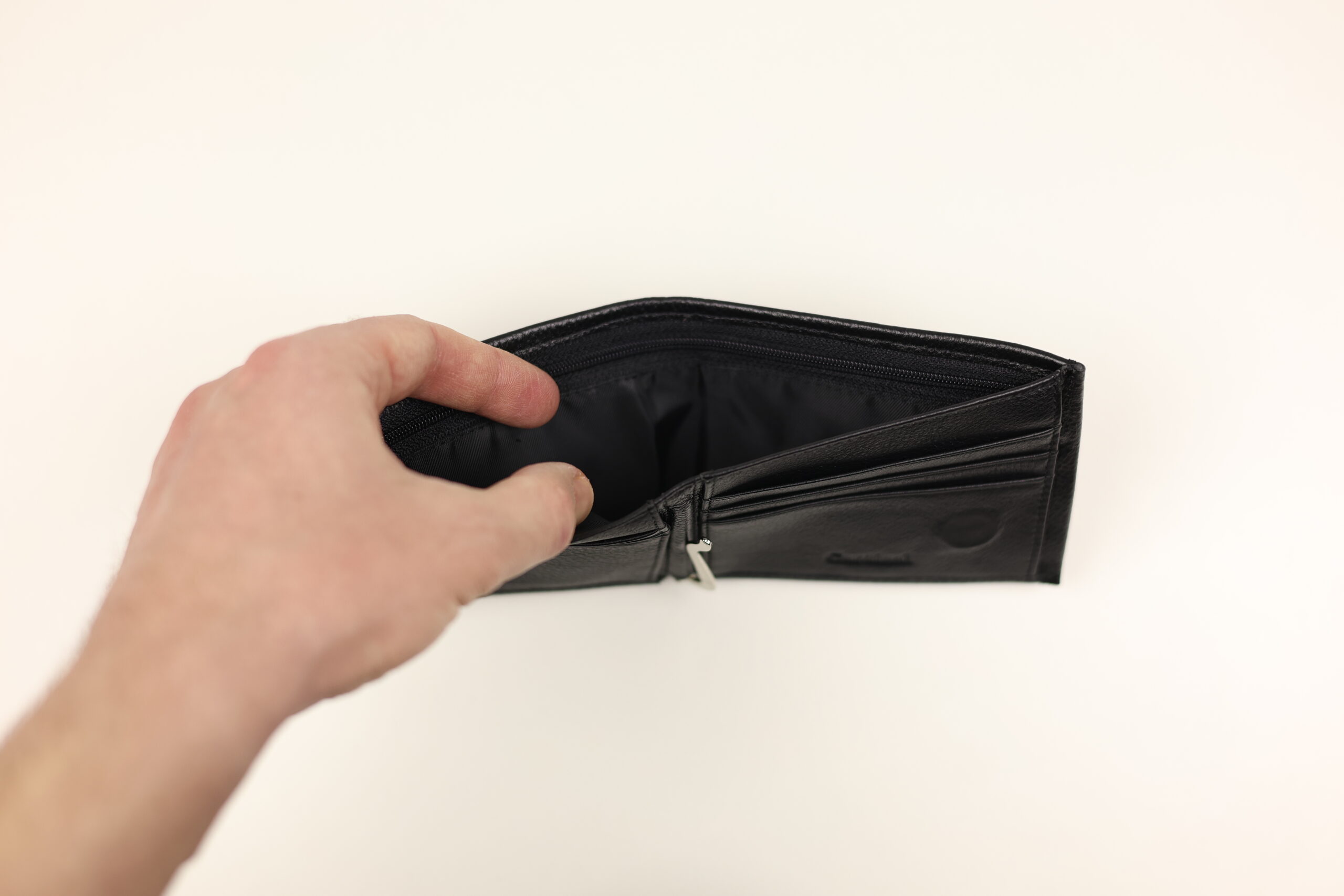 Чоловічий шкіряний затискач для грошей cardinal (з монетницею на блискавці) Чоловічий шкіряний затискач для грошей cardinal (з монетницею на блискавці)