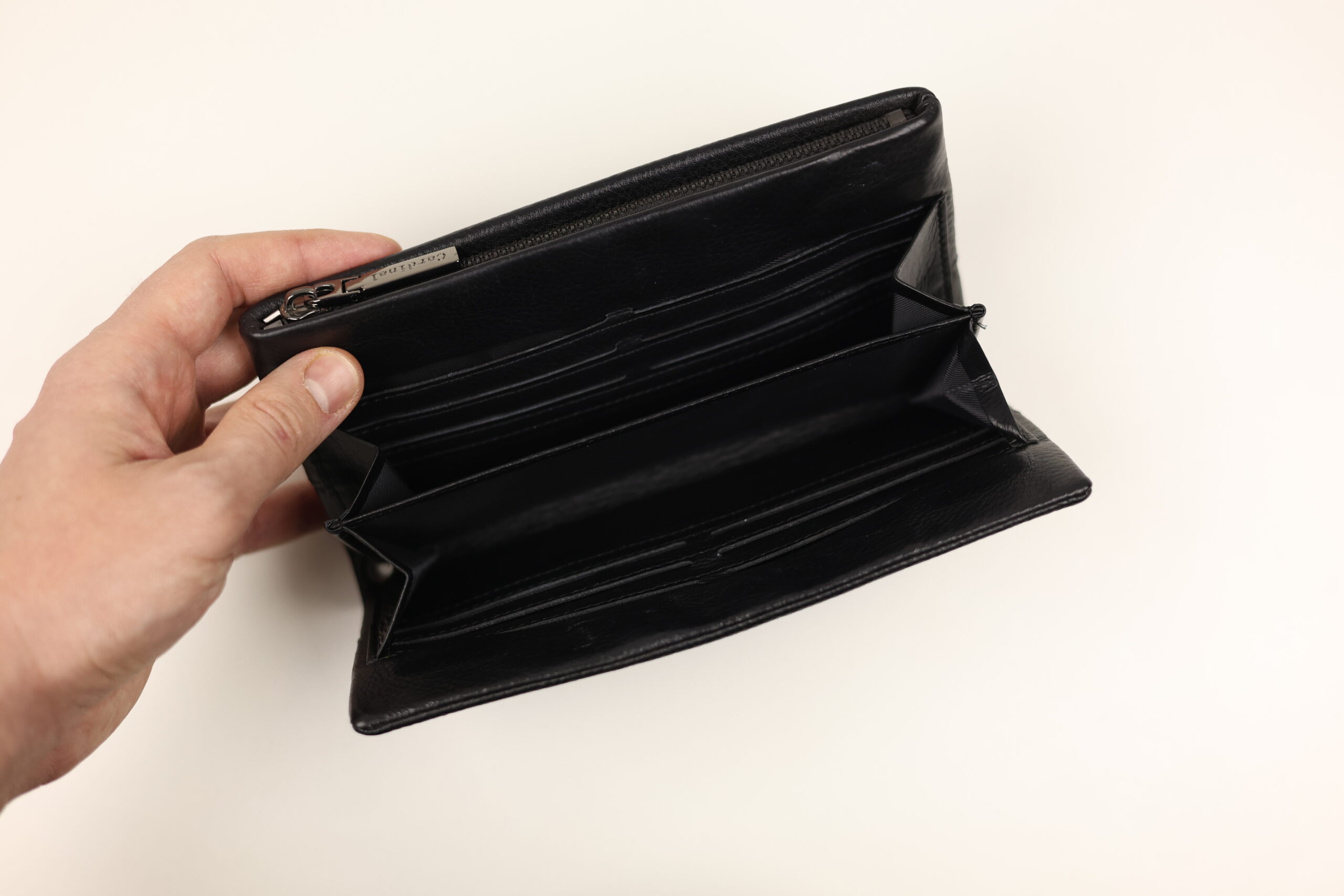 Чоловічий шкіряний гаманець клатч cardinal на блискавці (з ремінцем на руку) Чоловічий шкіряний гаманець клатч cardinal на блискавці (з ремінцем на руку)