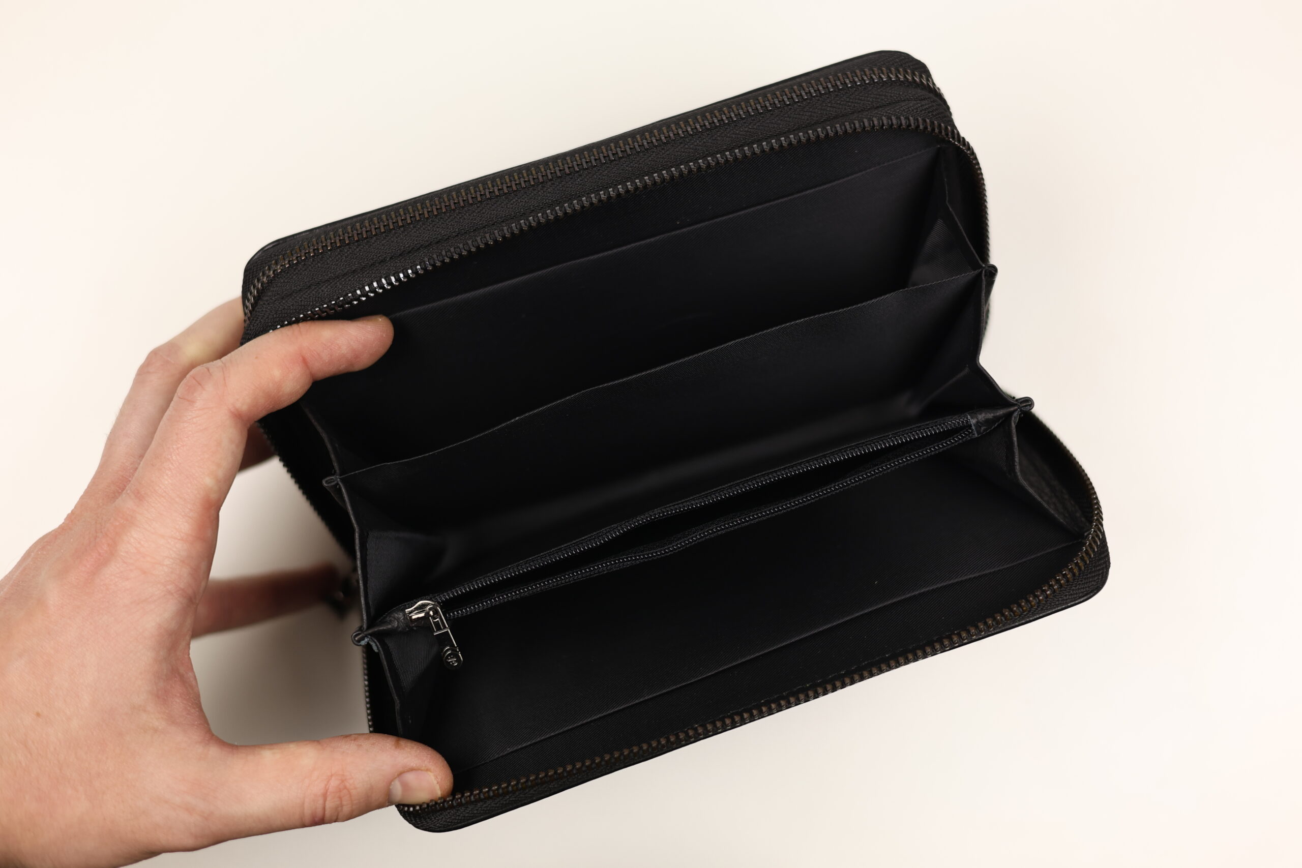 Чоловічий шкіряний клатч тревел кейс cardina Чоловічий шкіряний клатч тревел кейс cardina