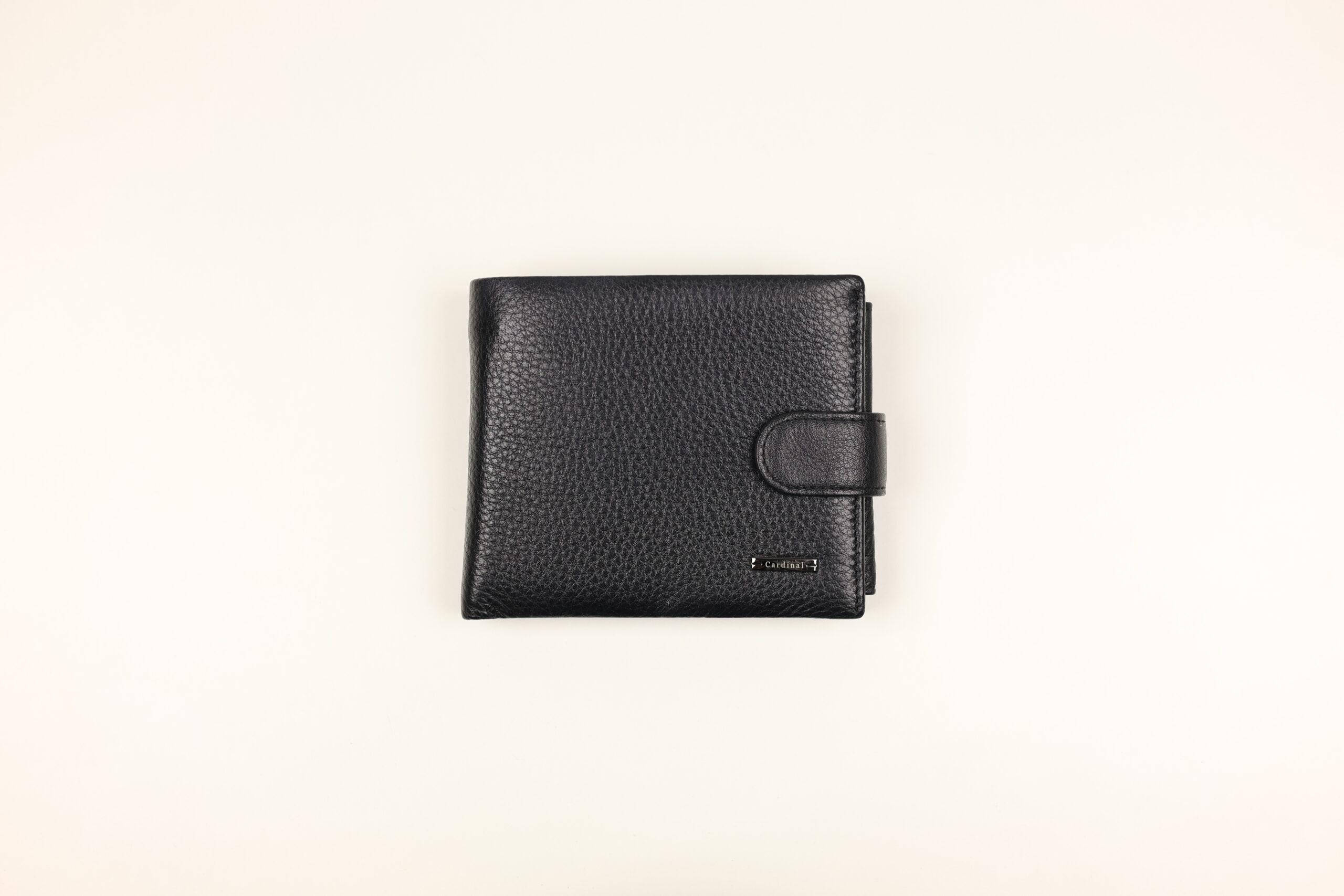 Чоловіче шкіряний гаманець Cardinal (одне ID-віконце + карти)