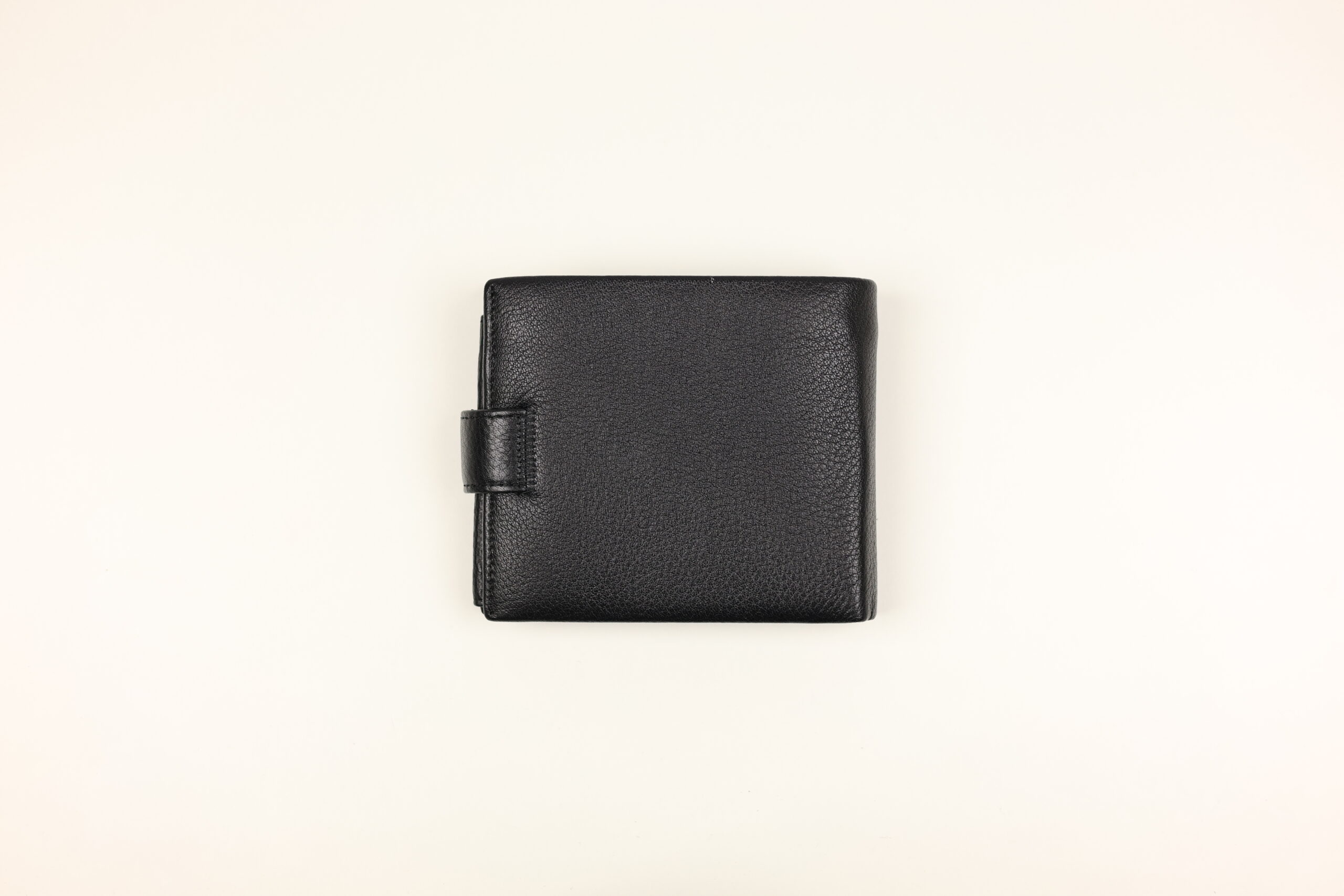 Чоловіче шкіряне портмоне cardinal горизонтальне на кнопці (блок для документів) Чоловіче шкіряне портмоне cardinal горизонтальне на кнопці (блок для документів)