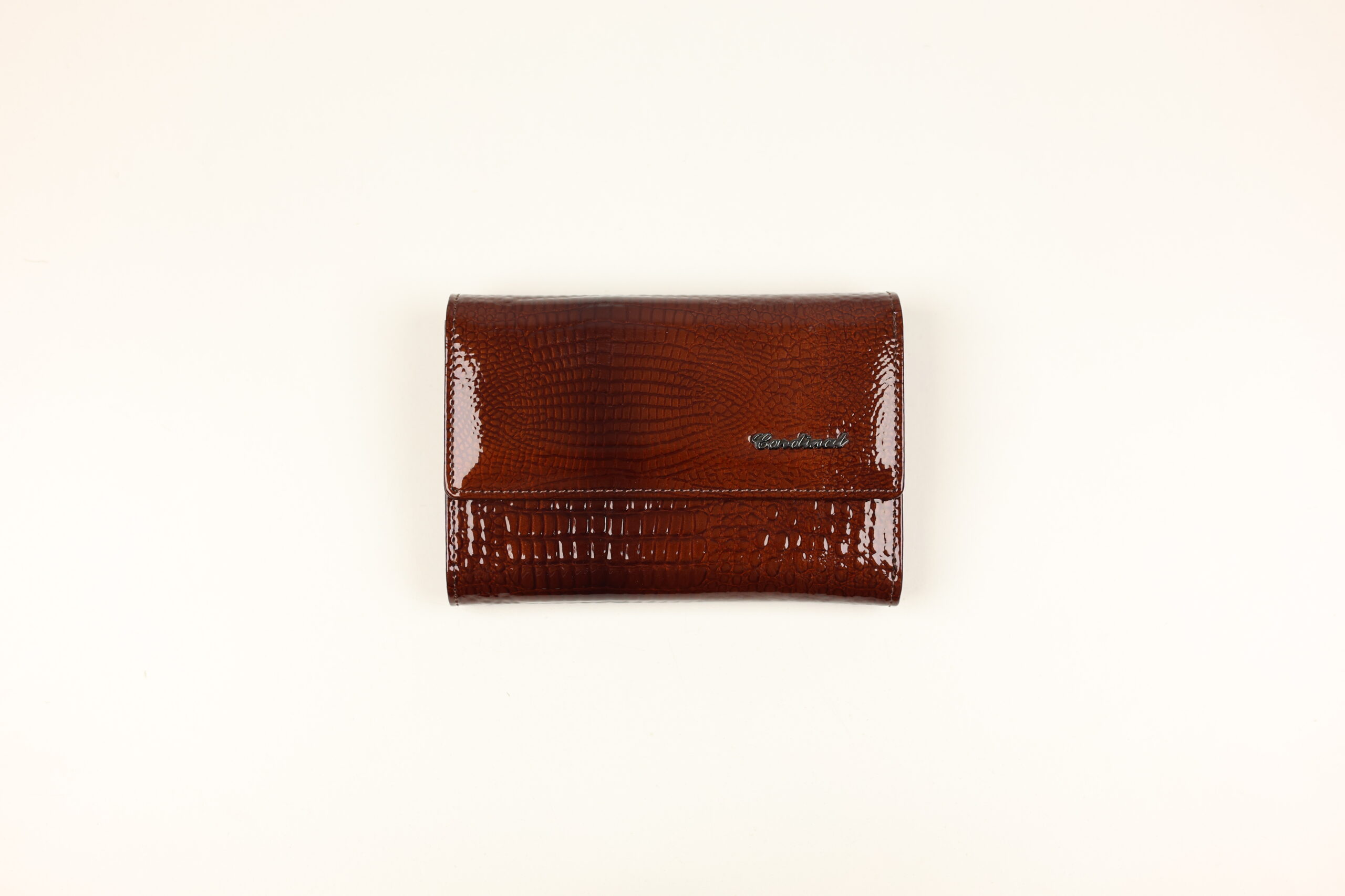 Жіночий шкіряний міні гаманець cardinal лаковий (компактний, на кнопці) Жіночий шкіряний міні гаманець cardinal лаковий (компактний, на кнопці)