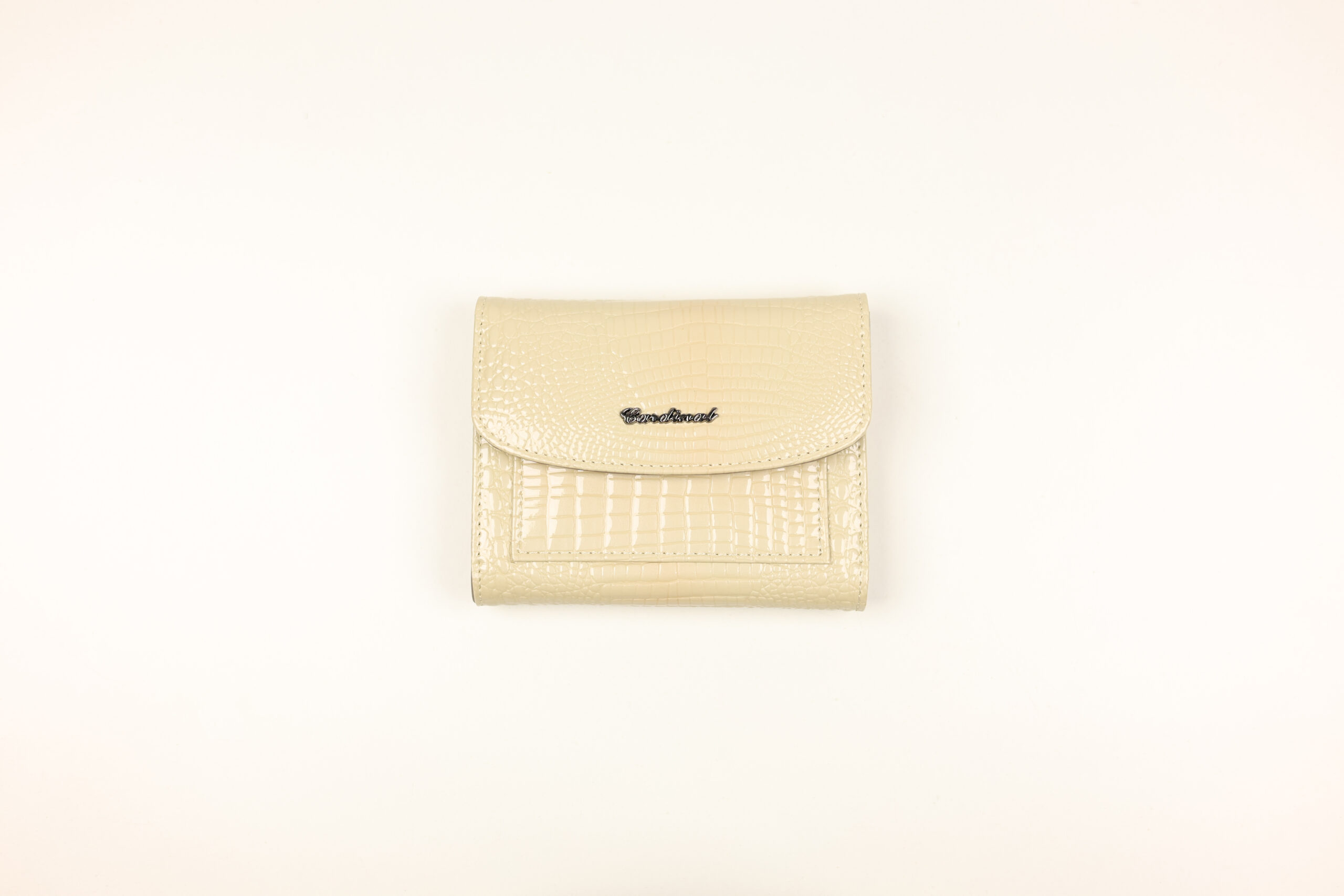 Маленький жіночий гаманець Cardinal лаковий на кнопці