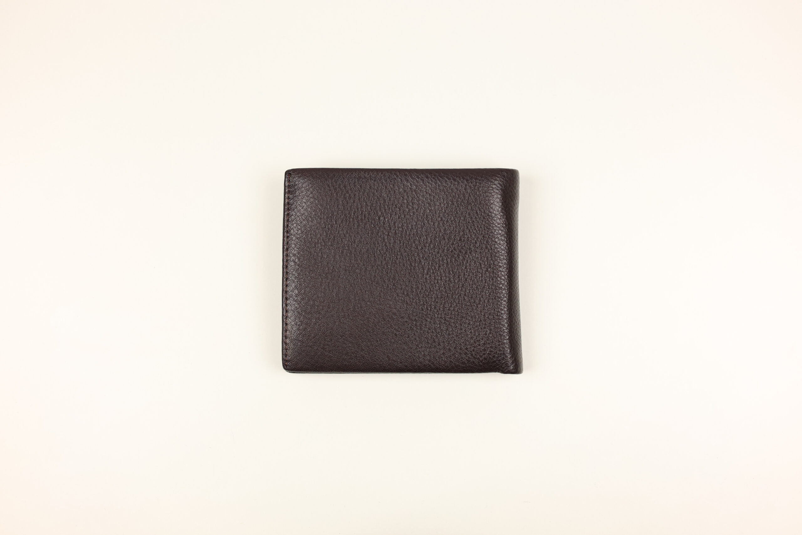 Чоловіче шкіряне портмоне cardinal горизонтальне без кнопки Чоловіче шкіряне портмоне cardinal горизонтальне без кнопки